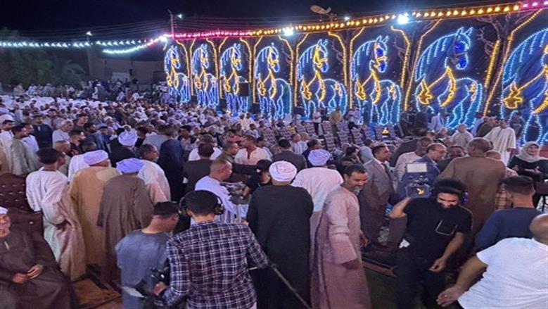 بحضور الآلاف.. أهالي