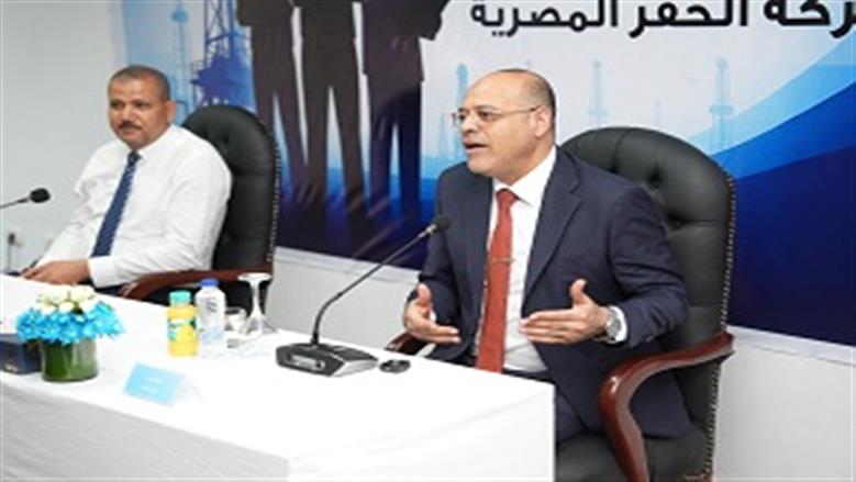 وزير العمل: منحة لـ600 مُتدرب في مجالات الخدمات البترولية