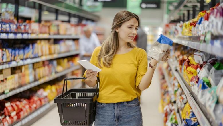 سر «الأرفف الذهبية».. لماذا تدفع أكثر عند شراء المنتجات أمام مستوى نظرك؟