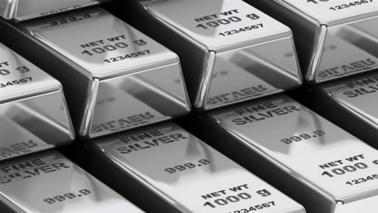 استقرار سعر جرام الفضة محليًا وارتفاع عالمي مدعوم بالمخاوف الاقتصادية.. تفاصيل