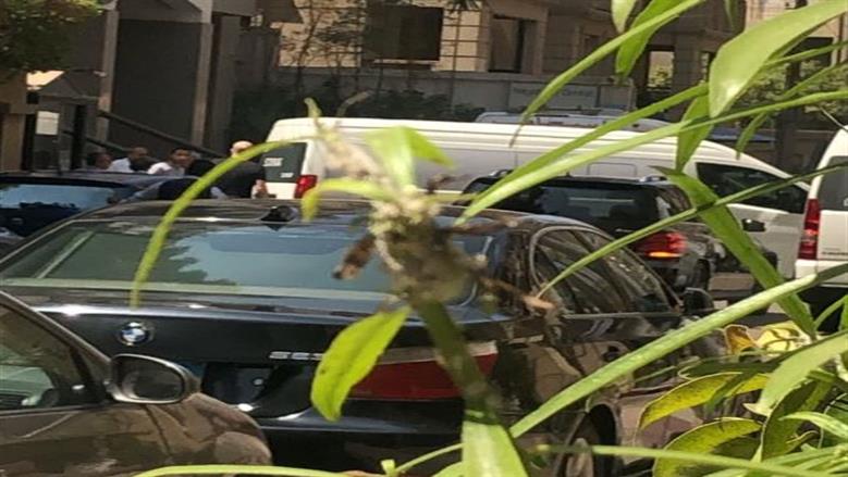 خروج جثمان لطفي لبيب من المستشفى استعدادا للوداع الأخير في كنيسة مارمرقس