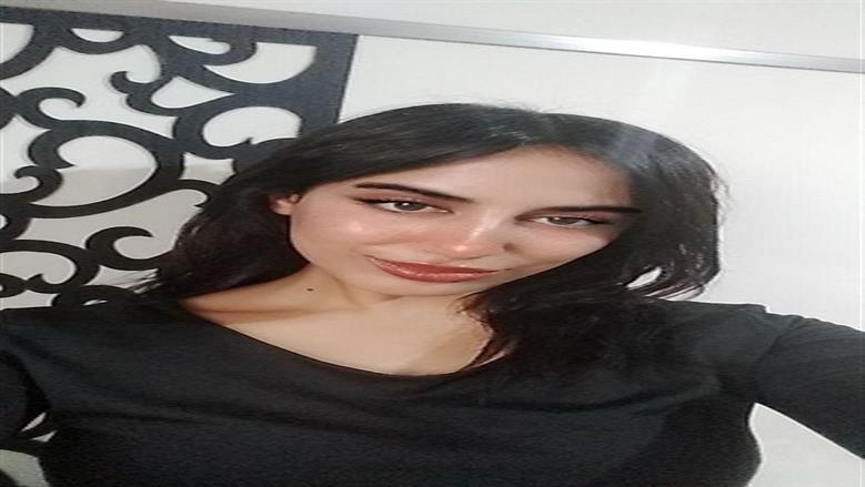 الطالبة سارة عبد الله
