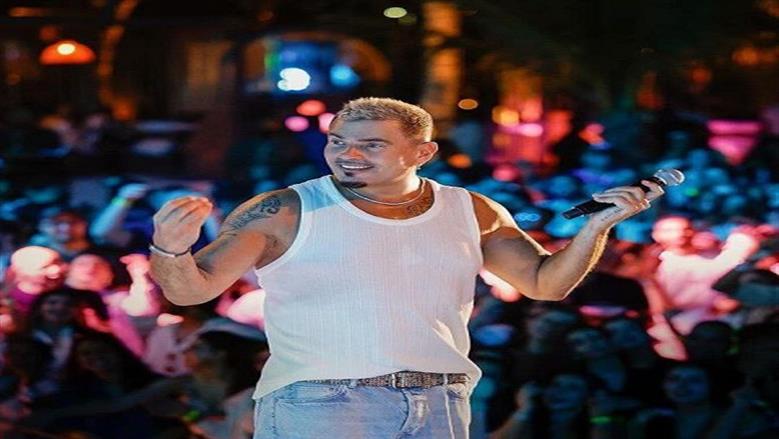 النجم الكبير يقدم أغنيات «ابتدينا» وصناع الألبوم يكشفون سر النجاح.. موعد مع عمرو دياب يضيء سماء «العلمين» غدا