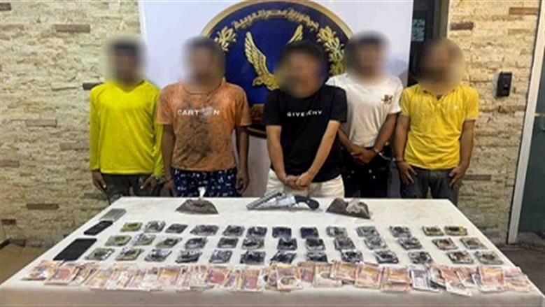 ضبط 5 أشخاص بتهمة الاتجار في المخدرات بعد تداول فيديو يوثق نشاطهم بالقاهرة