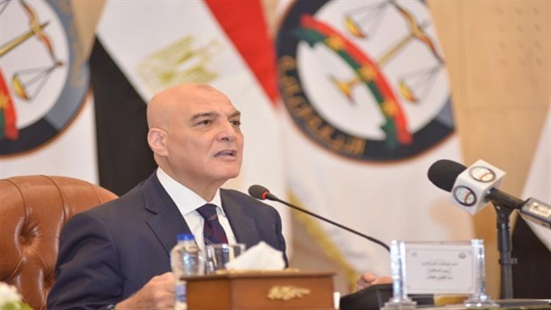 النائب العام يلتقى الدفعة الأولى من السيدات المرشحات للعمل معاونات بالنيابة العامة