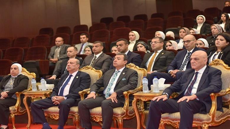 النائب العام يلتقى الدفعة الأولى من السيدات المرشحات للعمل معاونات بالنيابة العامة