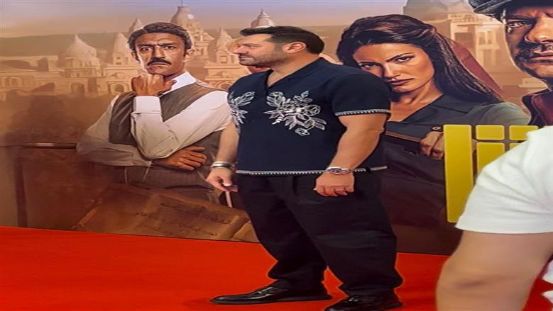 وصول عمرو يوسف ودينا الشربيني العرض الخاص لفيلم «درويش»