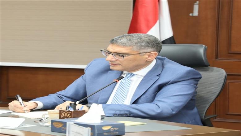 محافظ الجيزة يُشكِّل لجنة لحصر وتقسيم المناطق لتنظيم العلاقة بين المؤجر والمستأجر