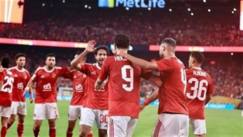 4 أزمات تشعل «أوضة اللبس» داخل الأهلي.. ما سر الـ180 دقيقة؟