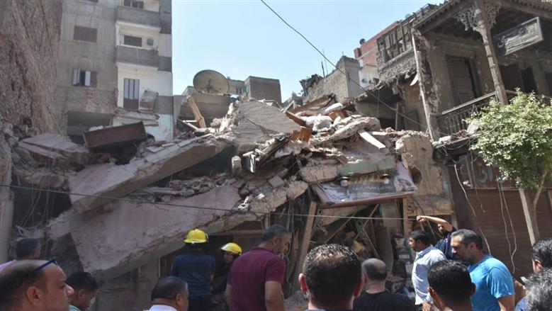 انهيار عقار مكون من 3 طوابق دون إصابات في مصر القديمة