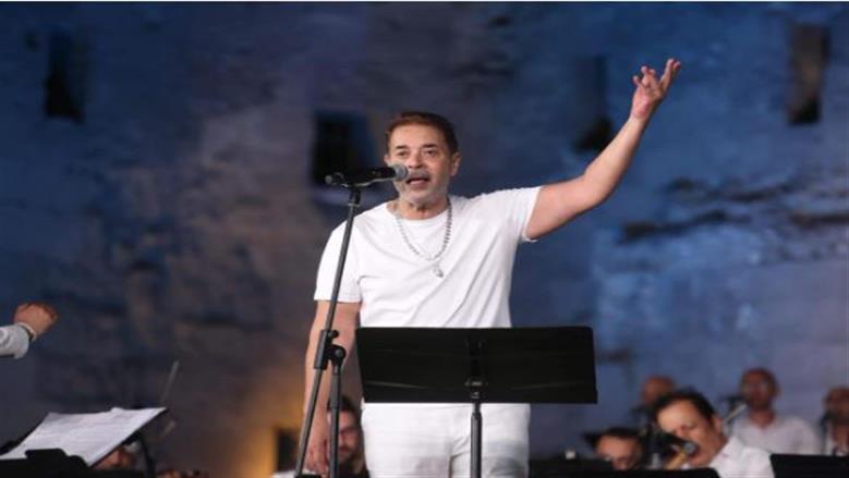 مدحت صالح مع عمرو سليم وماريمبا نسمة عبد العزيز في محكي القلعة الجمعة  