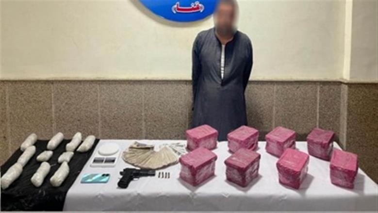 مصرع 3 عناصر شديدة الخطورة وضبط نصف طن مخدرات و126 قطعة سلاح بعد مداهمات أمنية بقنا والأقصر وأسيوط