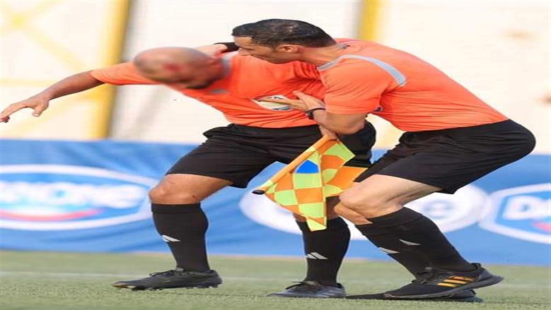 دماء على أرض الملعب.. «طوبة» تصيب الحكم المساعد في الدوري التونسي