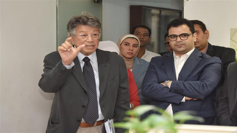 طارق نور رئيس مجلس إدارة الشركة المتحدة للخدمات الإعلامية يزور مقر جريدة الوطن