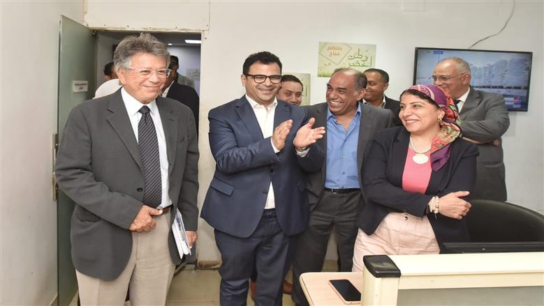 طارق نور رئيس مجلس إدارة الشركة المتحدة للخدمات الإعلامية يزور مقر جريدة الوطن