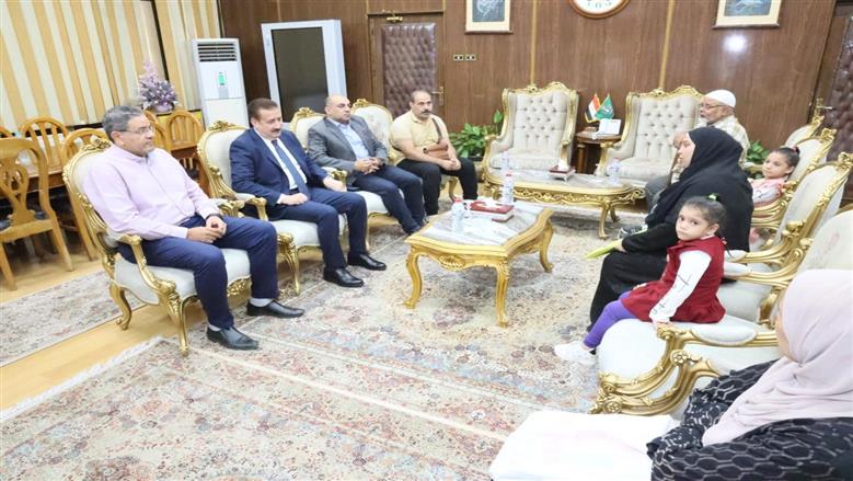 محافظ المنوفية يستجيب لاستغاثة أسرة طفل «زرع النخاع» ويخصص مسكن لأرملة