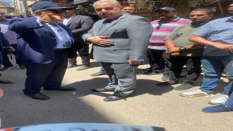 انهيار عقار