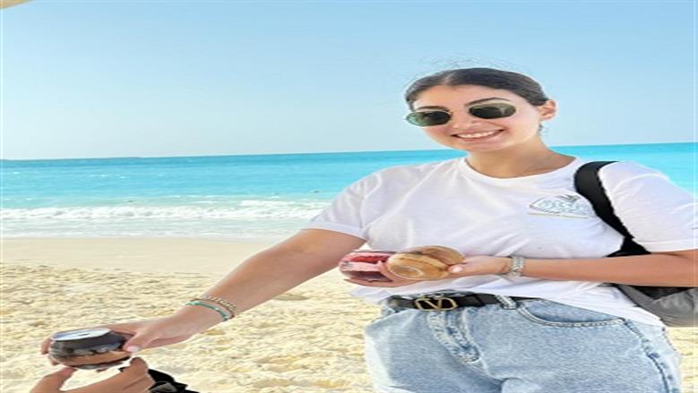 «كيك فى علب».. «سلوى» تستثمر إجازة الساحل بمشروع ناجح