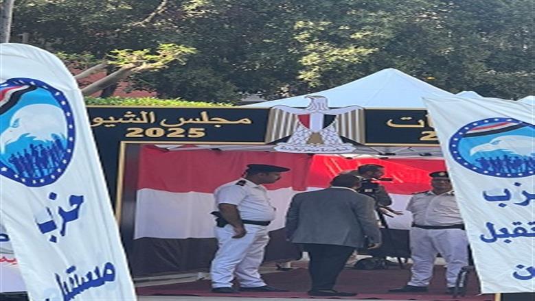 توافد المواطنين بالمعادي