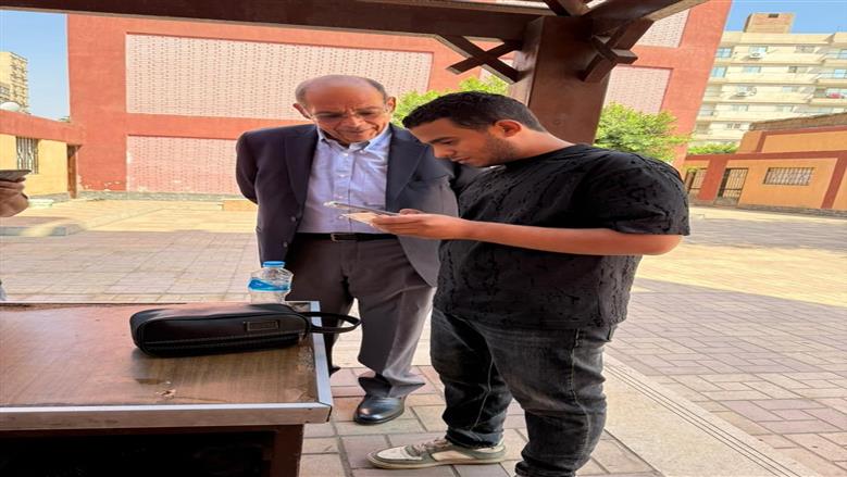 شردي يدلي بصوته في اليوم الثاني للانتخابات