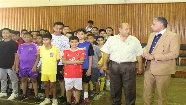 وكيل «تعليم الجيزة» يتفقد اختبارات القبول بالمدرسة السعيدية الرياضية الإعدادية