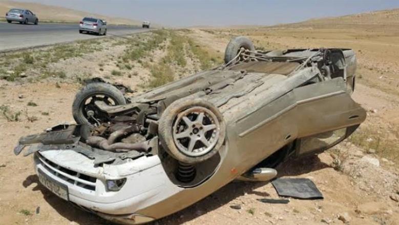 إصابة أب وابنه في انقلاب سيارة على طريق «القاهرة - الفيوم» الصحراوي