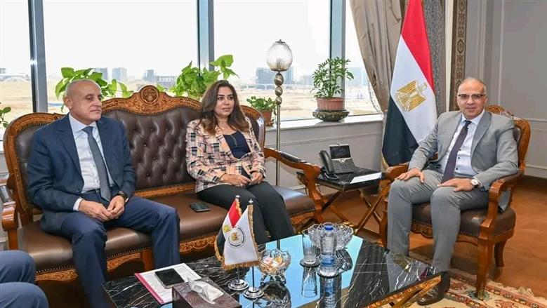 اجتماع وزيرا الري والتنمية المحلية مع محافظ الأقصر