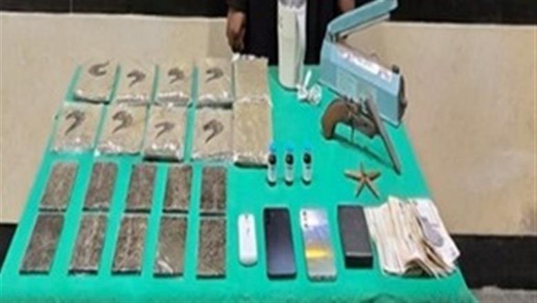 مصرع 4 عناصر شديدة الخطورة وضبط أسلحة ومخدرات بـ55 مليون جنيه فى مداهمات أمنية بأسيوط