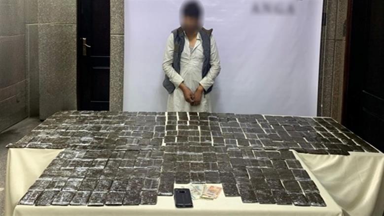 مصرع 4 عناصر شديدة الخطورة وضبط أسلحة ومخدرات بـ55 مليون جنيه فى مداهمات أمنية بأسيوط