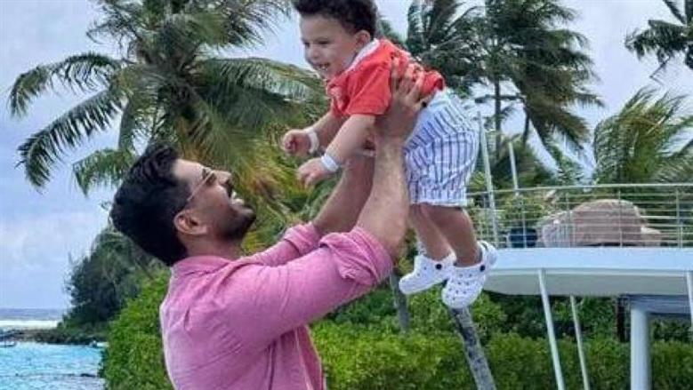آخر ظهور للطفل عساف ابن البلوجر يوشا عبدالعزيز قبل وفاته