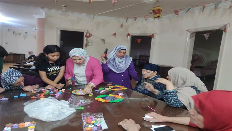 عروض فنية وندوات وورش رسم وأشغال يدوية في بيوت الثقافة