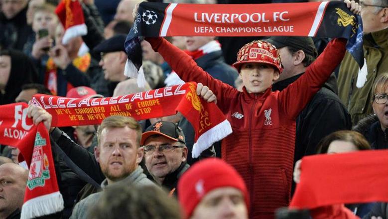 مشجع لـ«ليفربول» يصبح حديث العالم.. وصف مدرب أتلتيكو مدريد بـ«الجبان»