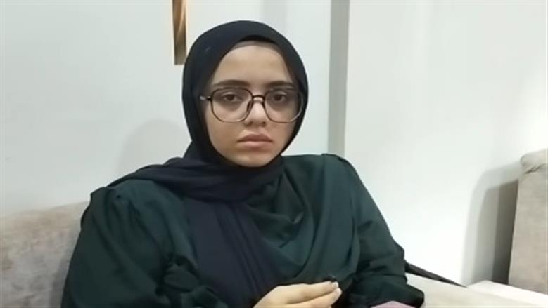والد الطالبة عائشة: حلم الطب تحقق بمنحة دراسية