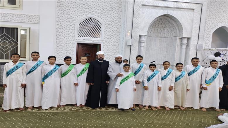 خلال حفل تكريم حفظة القرآن الكريم برعاية أوقاف مطروح بمسجد عباد الوهاب بمطروح