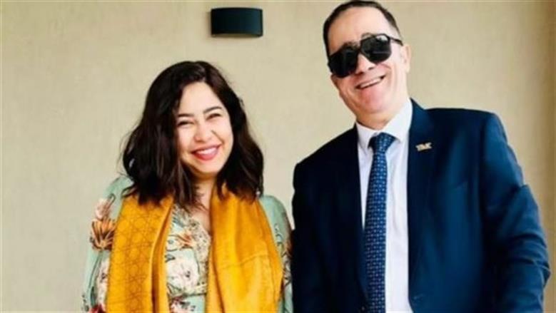 شيرين عبد الوهاب تتراجع عن خلافها مع محاميها: «أخويا ولا يمكن ألغي توكيلاتي له»