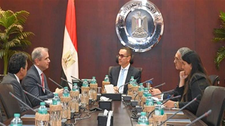 وزير الاستثمار يلتقي مؤسس شركة عالمية لبحث التوسع في الطاقة المتجددة بمصر