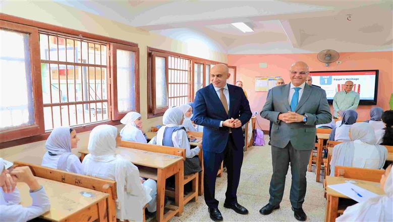انتظام الدراسة في مدرسة تونا الجبل بالمنيا بعد تدخل وزير التعليم