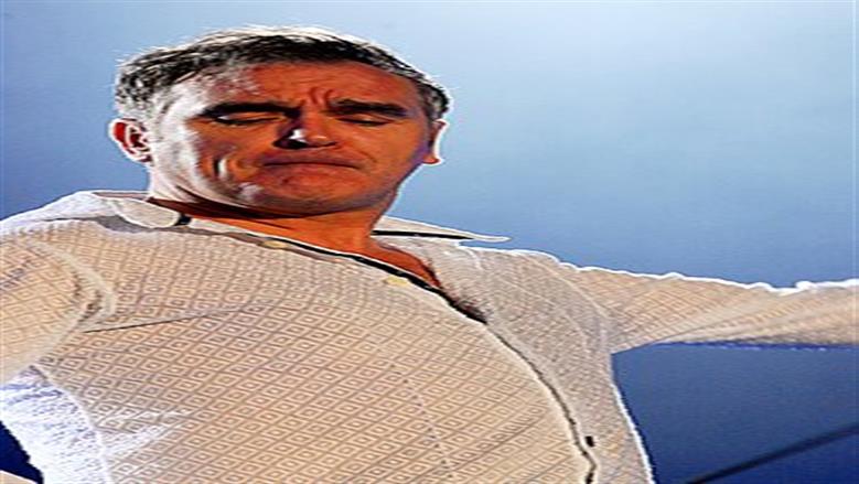 رسائل تهديدات بالقتل.. سر إلغاء حفل مطرب شهير في أمريكا بشكل مفاجئ