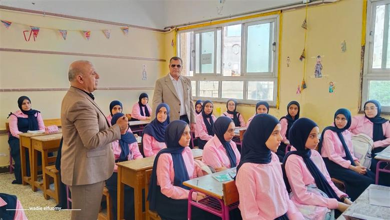 وفد وزاري يتفقد مدارس دمياط مع بدء العام الدراسي الجديد
