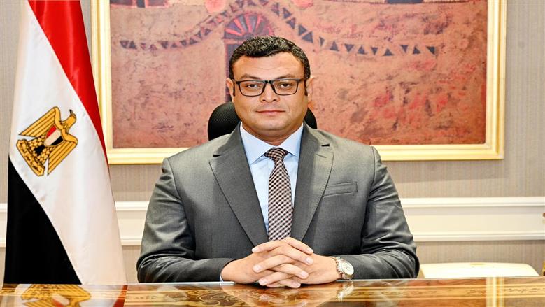  وزير الإسكان يتابع أعمال تطوير محور محمد بن زايد بالقاهرة الجديدة