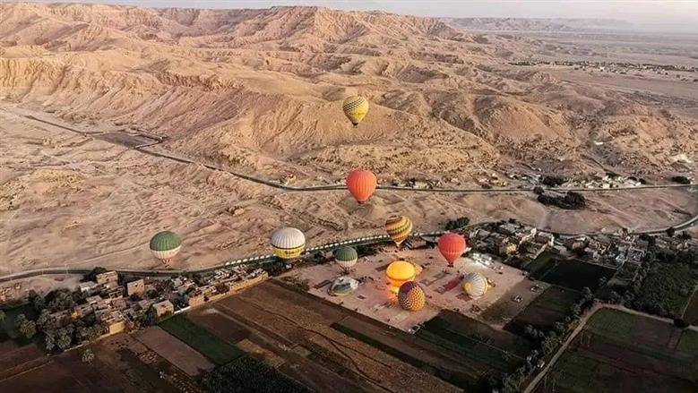 رحلات البالون الطائر