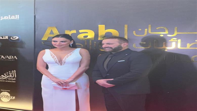 وصول إسعاد يونس وعصام السقا وسيرين عبد النور إلى مهرجان الفضائيات العربية