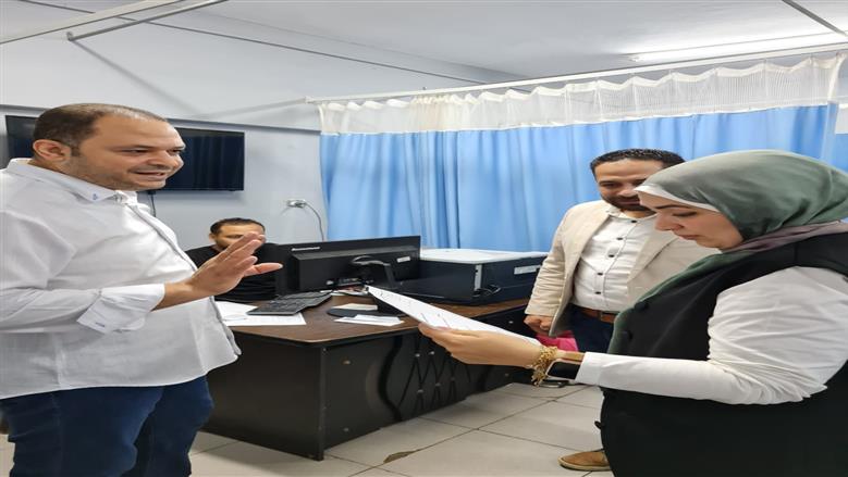 وكيل وزارة الصحة بالفيوم تناقش تعزيز الولادة الطبيعية