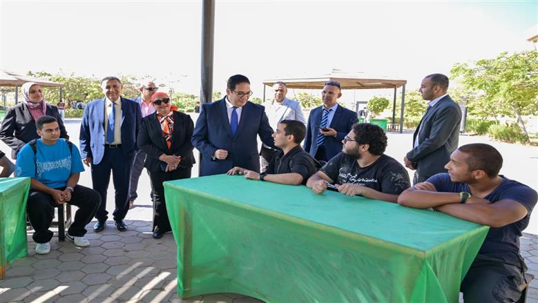 جامعة القاهرة فرع الشيخ زايد