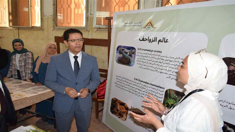 جولة رئيس جامعة بنها 