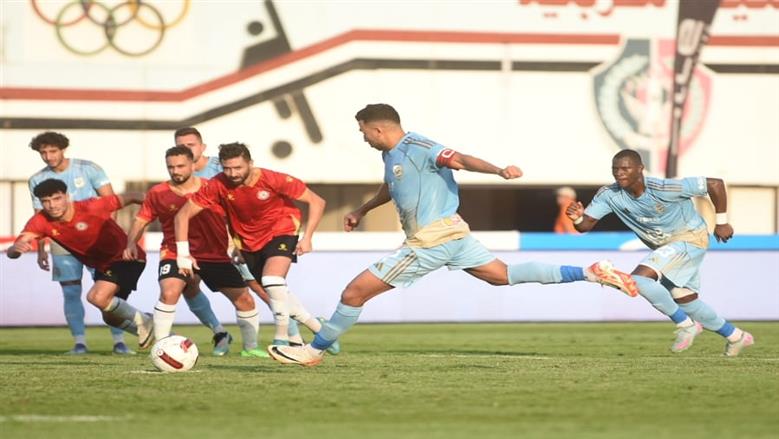 لقطات من مباراة الأهلي وحرس الحدود في الدوري المصري