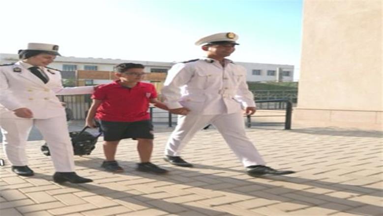 الداخلية تصطحب أبناء الشهداء إلى مدارسهم فى أول أيام العام الدراسى الجديد