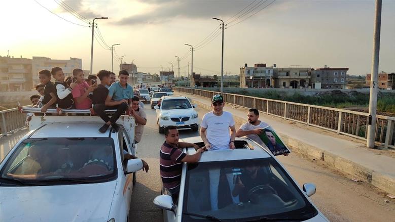 «زفّة البراءة» ترد اعتبار شاب من الصم والبُكم في الشرقية.. نجا من السجن بتهمة الاغتصاب