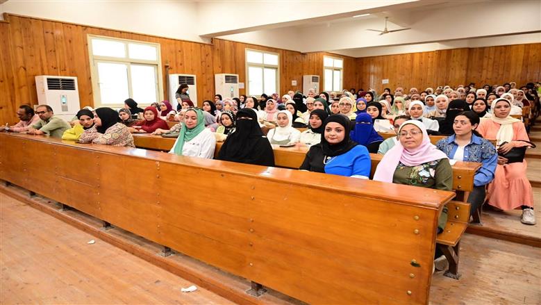 لقاء لتعريف الطلاب بأقسام كلية التربية للطفولة المبكرة جامعة الفيوم