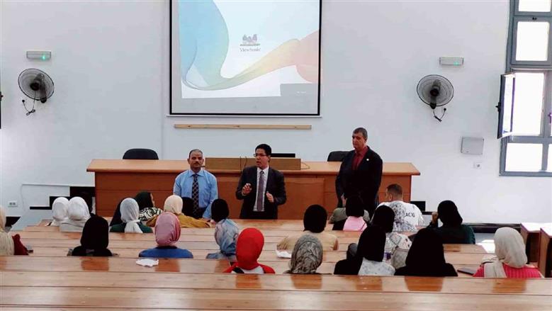 جولة رئيس جامعة بنها